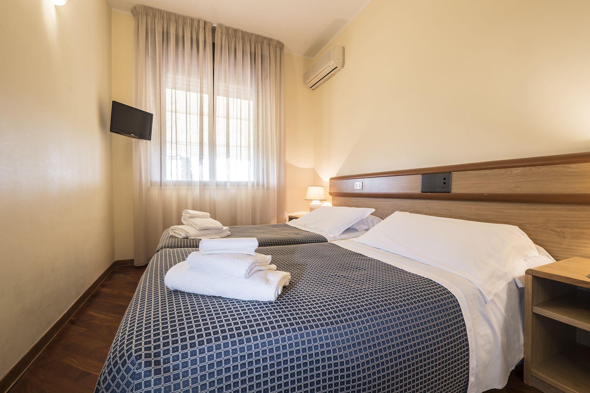 Hotel Vega Perugia Bagian luar foto