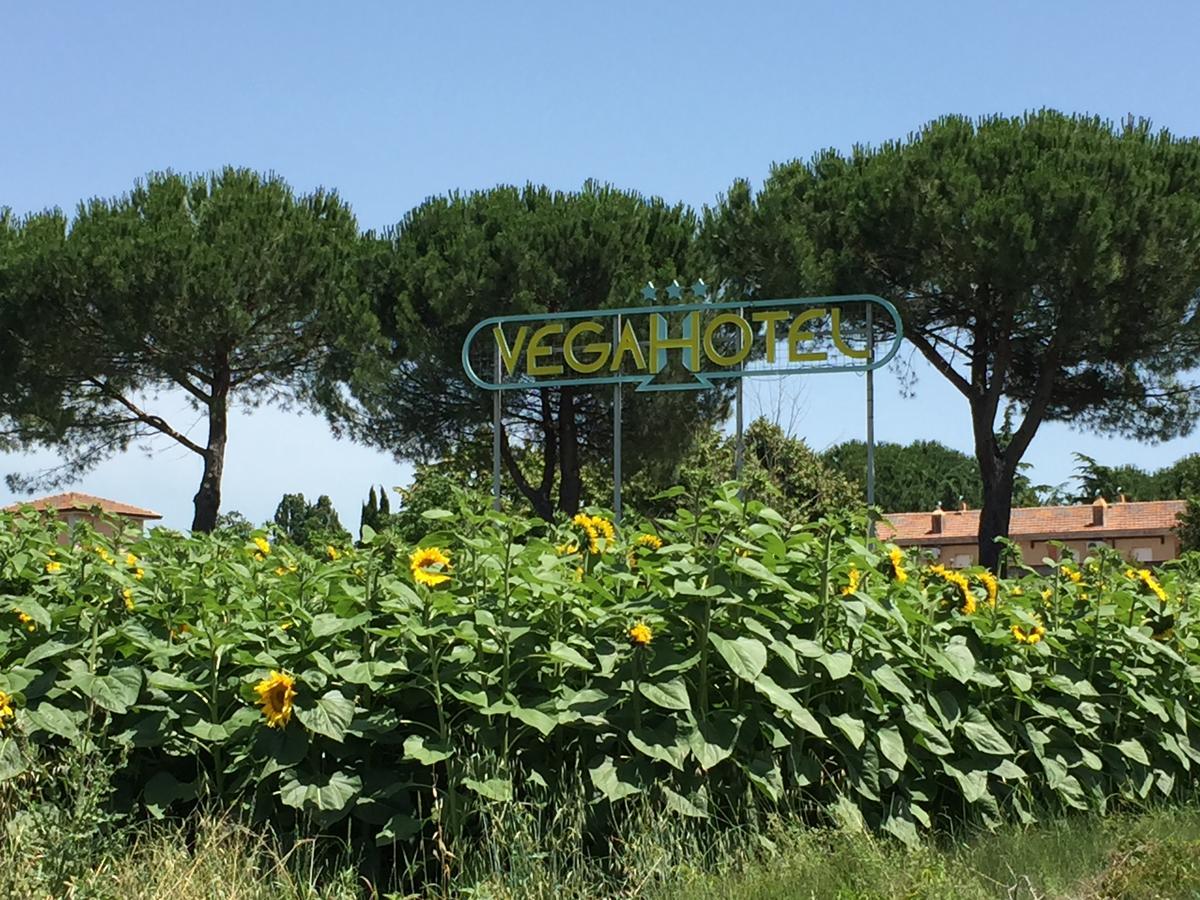 Hotel Vega Perugia Bagian luar foto